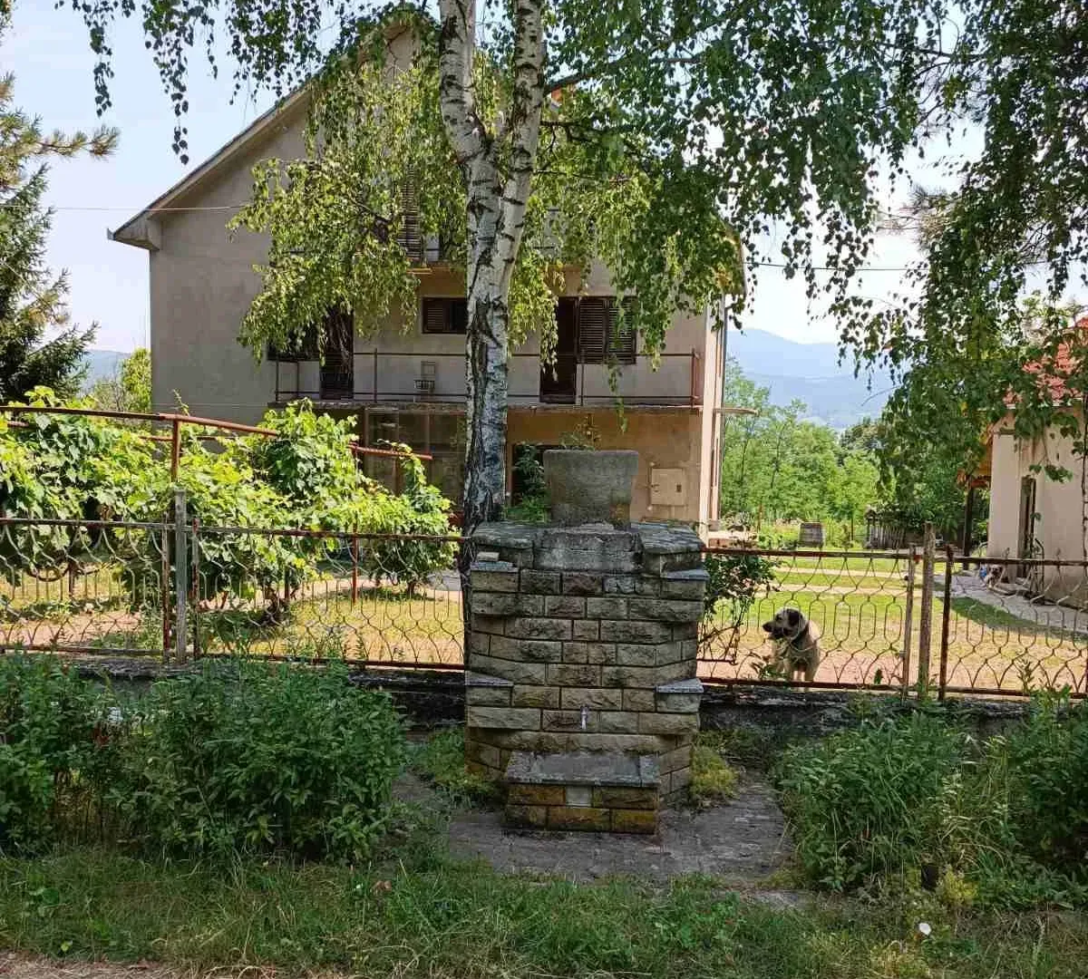 Prodaja, kuća, 360m², Ugrinovci, Gornji Milanovac