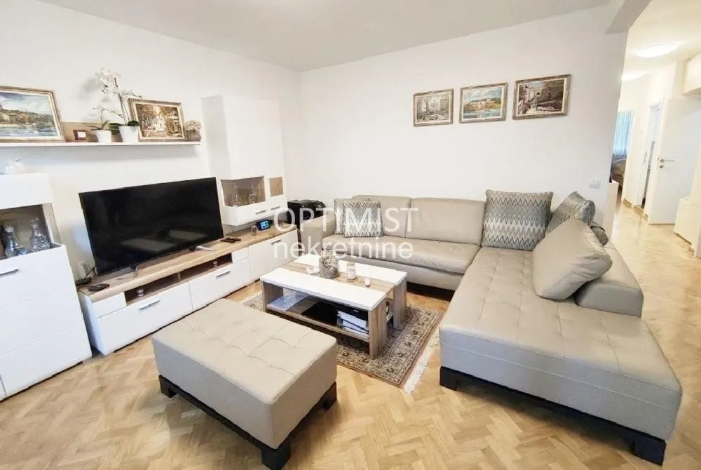 Prodaja, dvosoban stan, 62m², Čukarica, Beograd