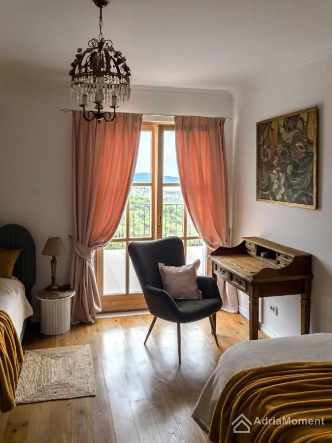 Prodaja, kuća, 354m², Ratiševina, Herceg Novi