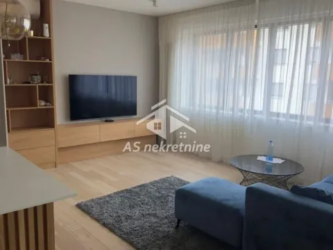 Izdavanje, trosoban stan, 86m², Novi Beograd Blok 67, Novi Beograd Sve Podlokacije - image 2