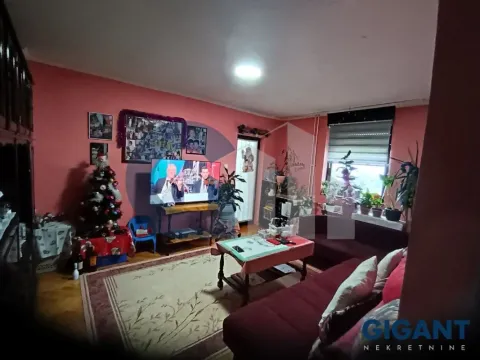 Prodaja, četvorosoban stan, 102m², Čukarica, Beograd