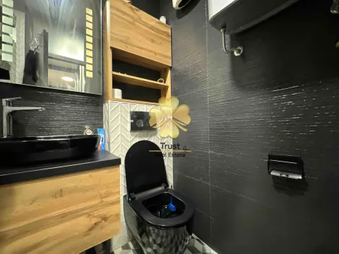 Izdavanje, dvosoban stan, 60m², Stari Aerodrom, Podgorica - image 10