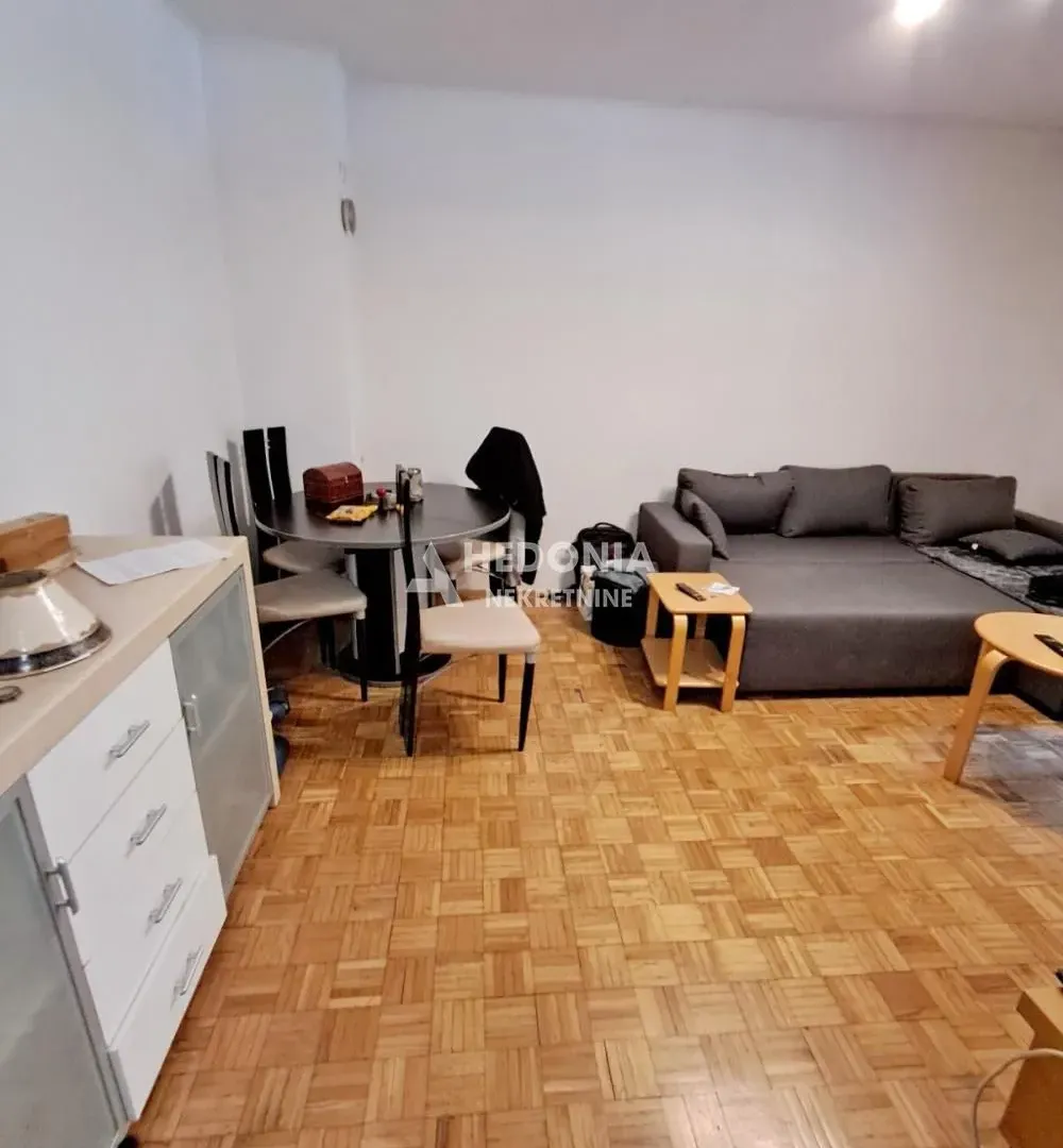 Prodaja, jednosoban stan, 43m², Lion, Zvezdara Sve Podlokacije