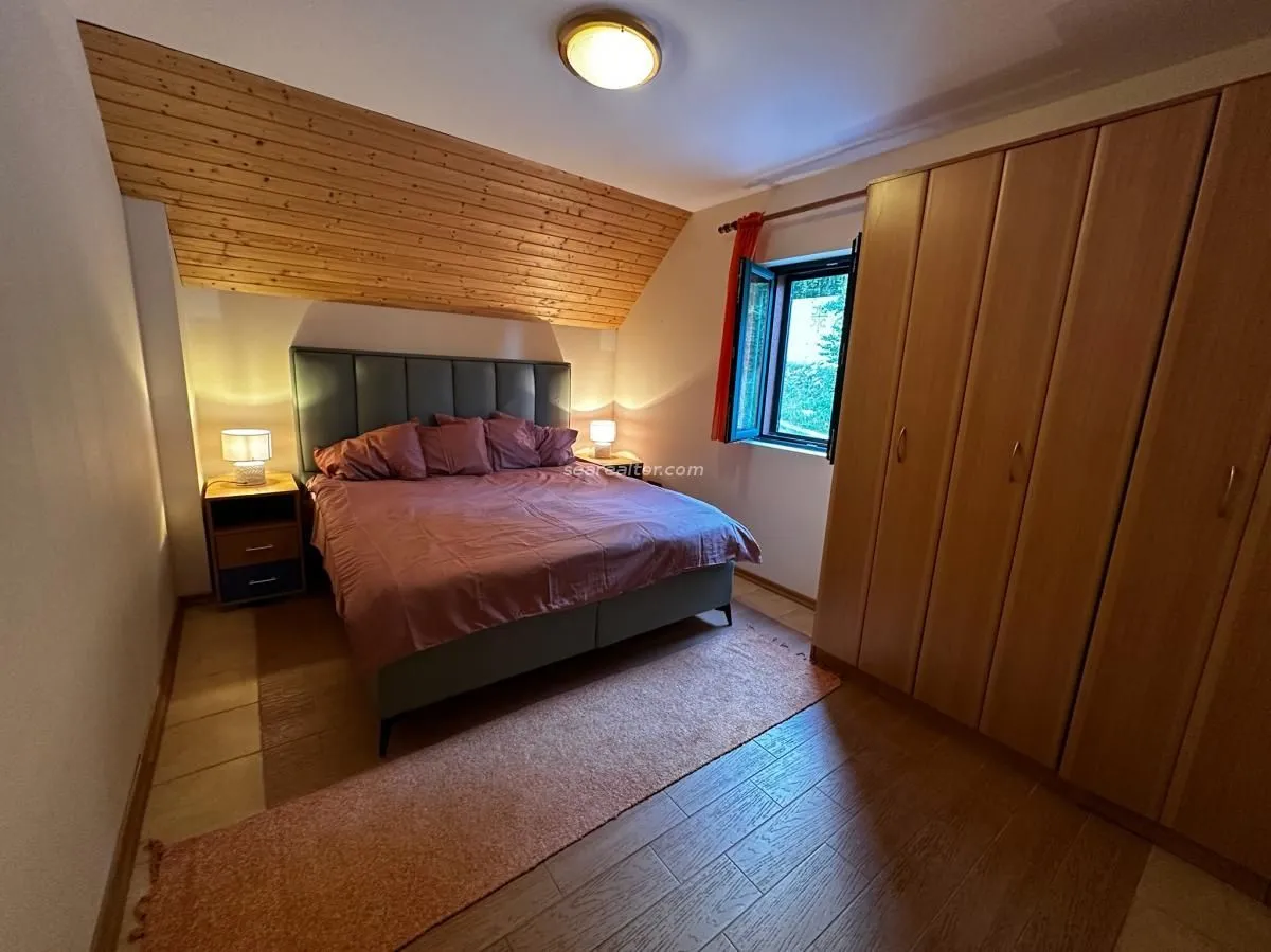 Prodaja, kuća, 180m², Žabljak, Crna Gora