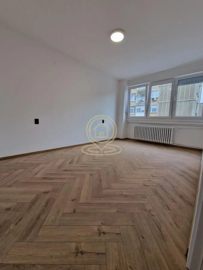 Prodaja, trosoban stan, 73m², Bulevar Oslobodjenja, Novi Sad Sve Podlokacije