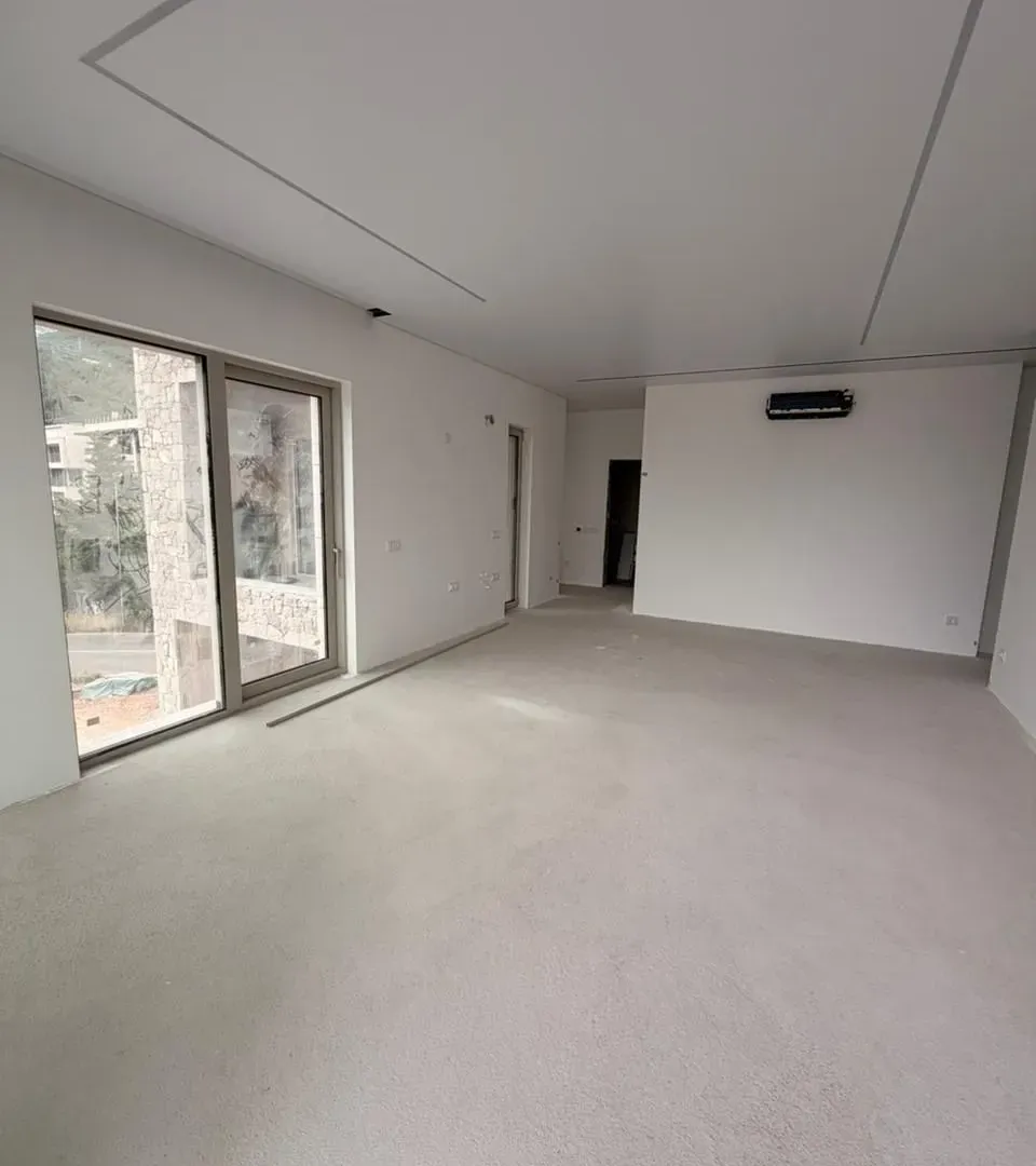 Prodaja, dvosoban stan, 77m², Pržno, Budva