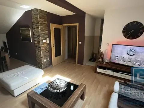 Prodaja, trosoban stan, 71m², Centar, Jagodina - image 4