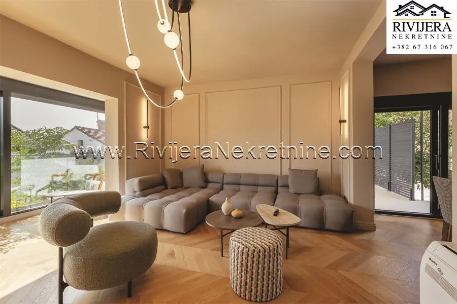 Prodaja, trosoban stan, 152m², Savina, Herceg Novi