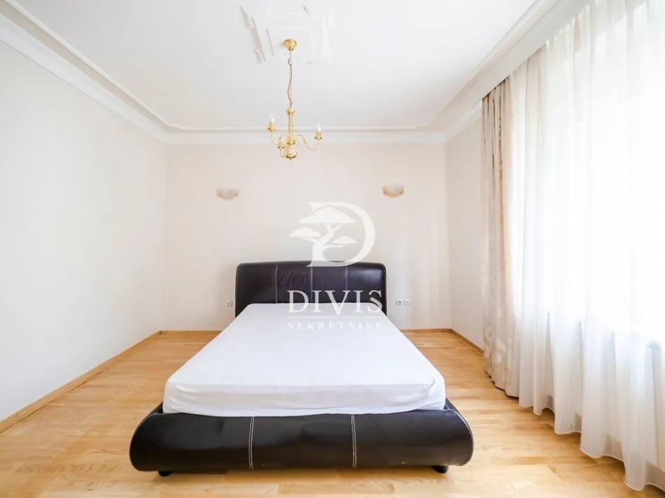 Izdavanje, kuća, 448m², Dedinje Rtv Pink, Dedinje Sve Podlokacije