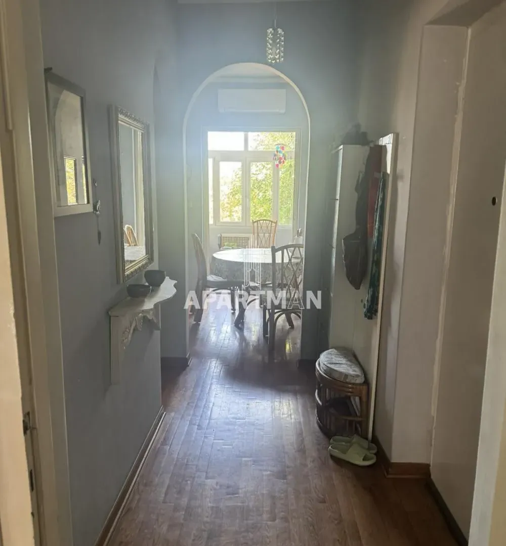 Sale, three bedroom apartment, 101m², Savski Venac, Beograd