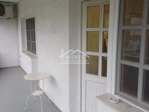 Izdavanje, poslovni prostor, 40m², Šumice, Beograd - image 4