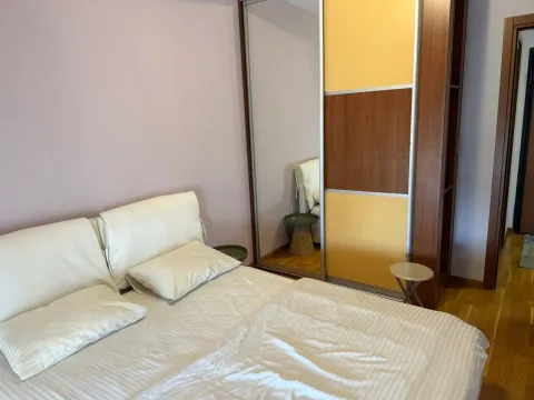 Izdavanje, jednosoban stan, 50m², City Kvart, Podgorica - image 6