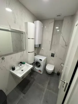 Prodaja, jednosoban stan, 65m², Soho City, Bar - image 7
