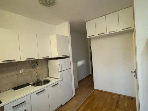 Rent, one bedroom apartment, 30m², Zabjelo, Podgorica - image 2
