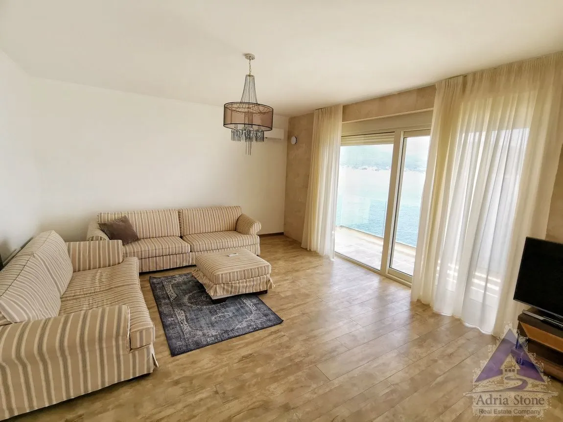 Prodaja, kuća, 185m², Krašići, Tivat