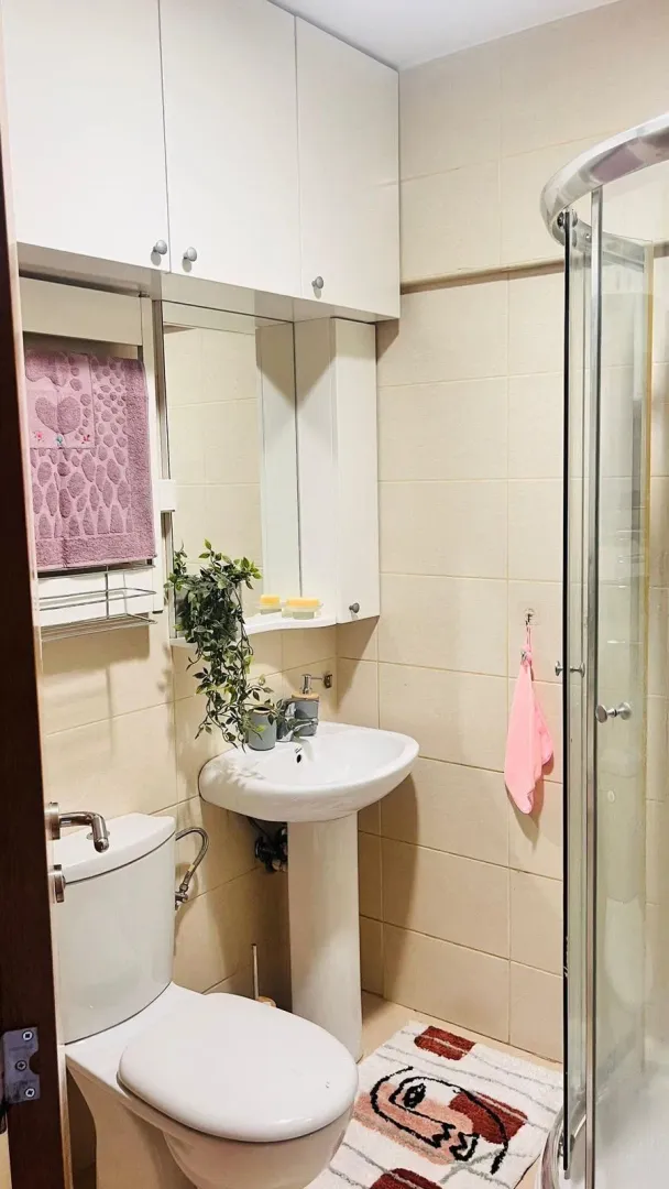 Izdavanje, dvosoban stan, 70m², Pobrežje, Podgorica