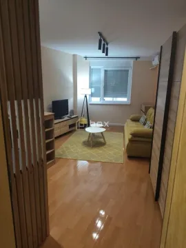 Rent, studio apartment, 28m², Palilula, Niš - image 12
