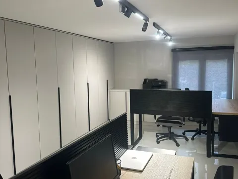 Izdavanje, poslovni prostor, 160m², Vračar Sve Podlokacije, Beograd - image 7