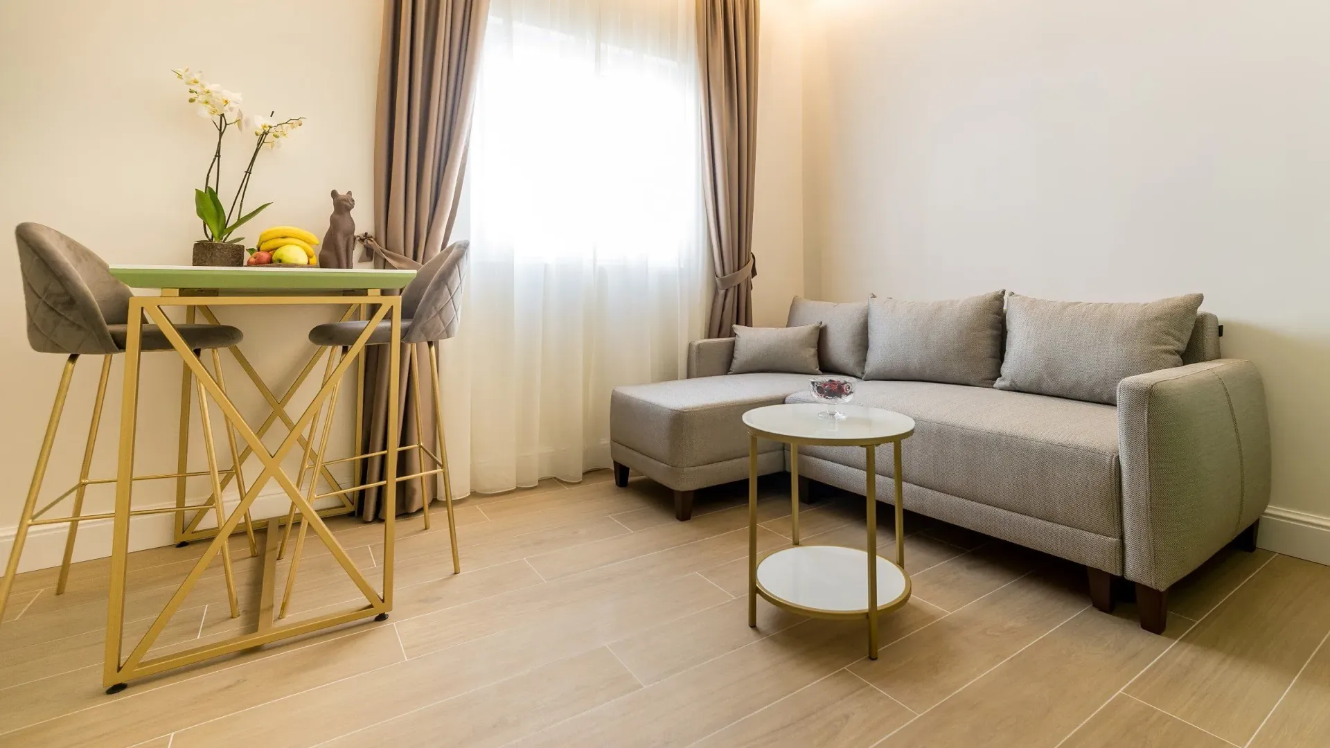 Sale, hospitality venue, 317m², Budva, Crna Gora