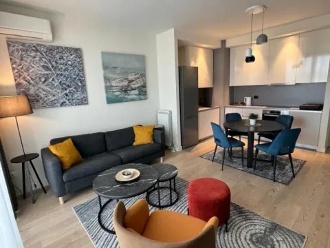 Izdavanje, dvosoban stan, 52m², Savski Venac, Beograd - image 3