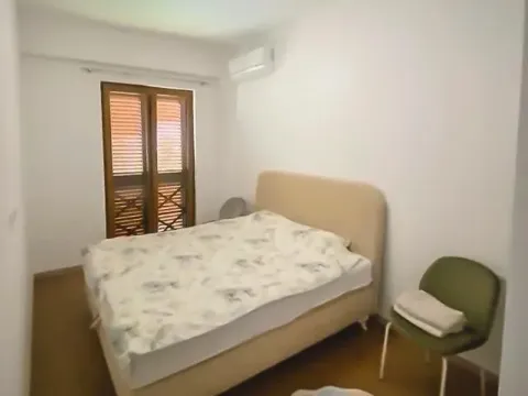 Izdavanje, jednosoban stan, 57m², Centar, Podgorica - image 3