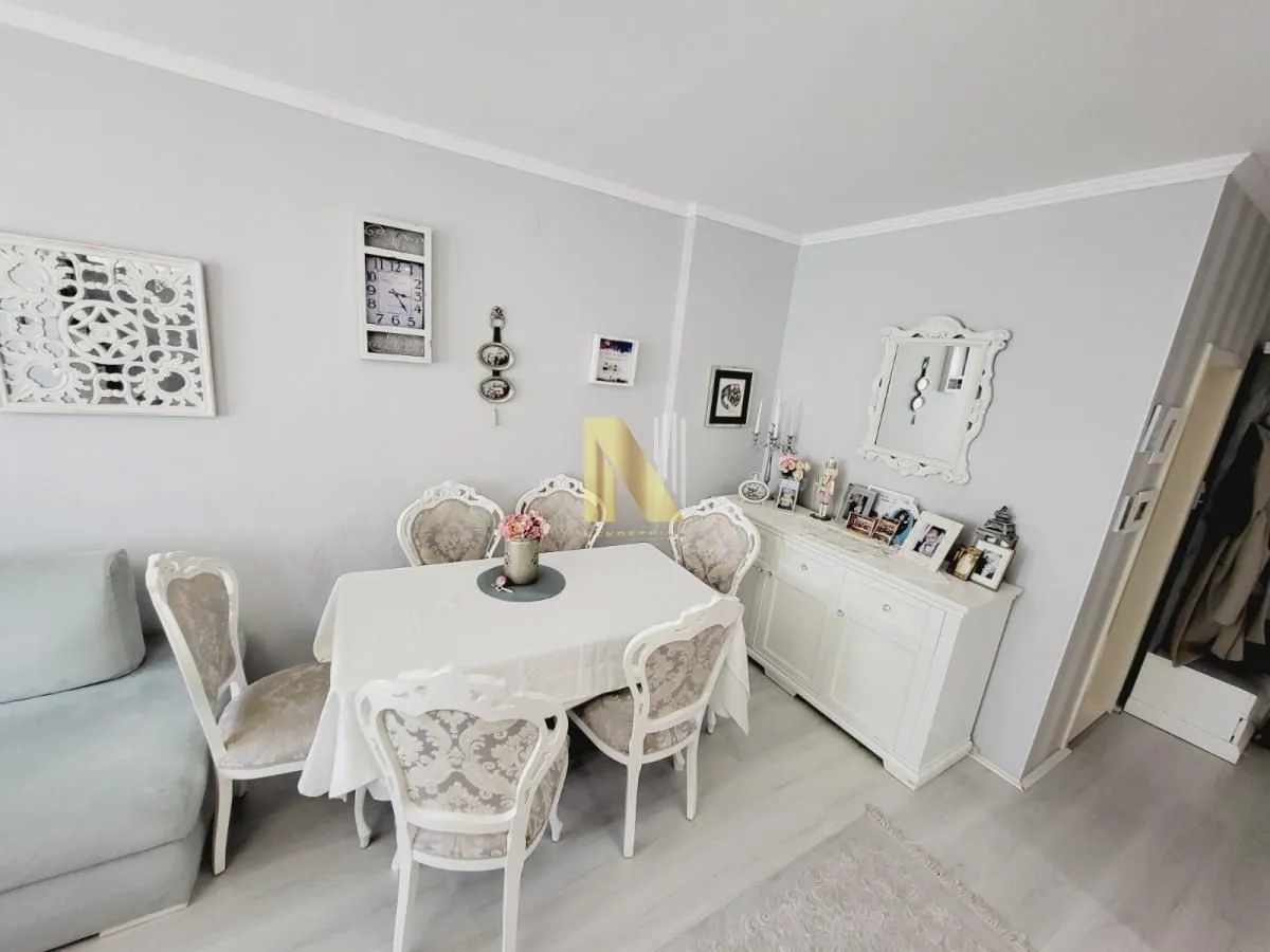 Prodaja, trosoban stan, 70m², Socijalno, Novi Sad Sve Podlokacije