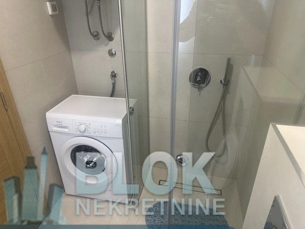 Izdavanje, jednosoban stan, 50m², City Kvart, Podgorica
