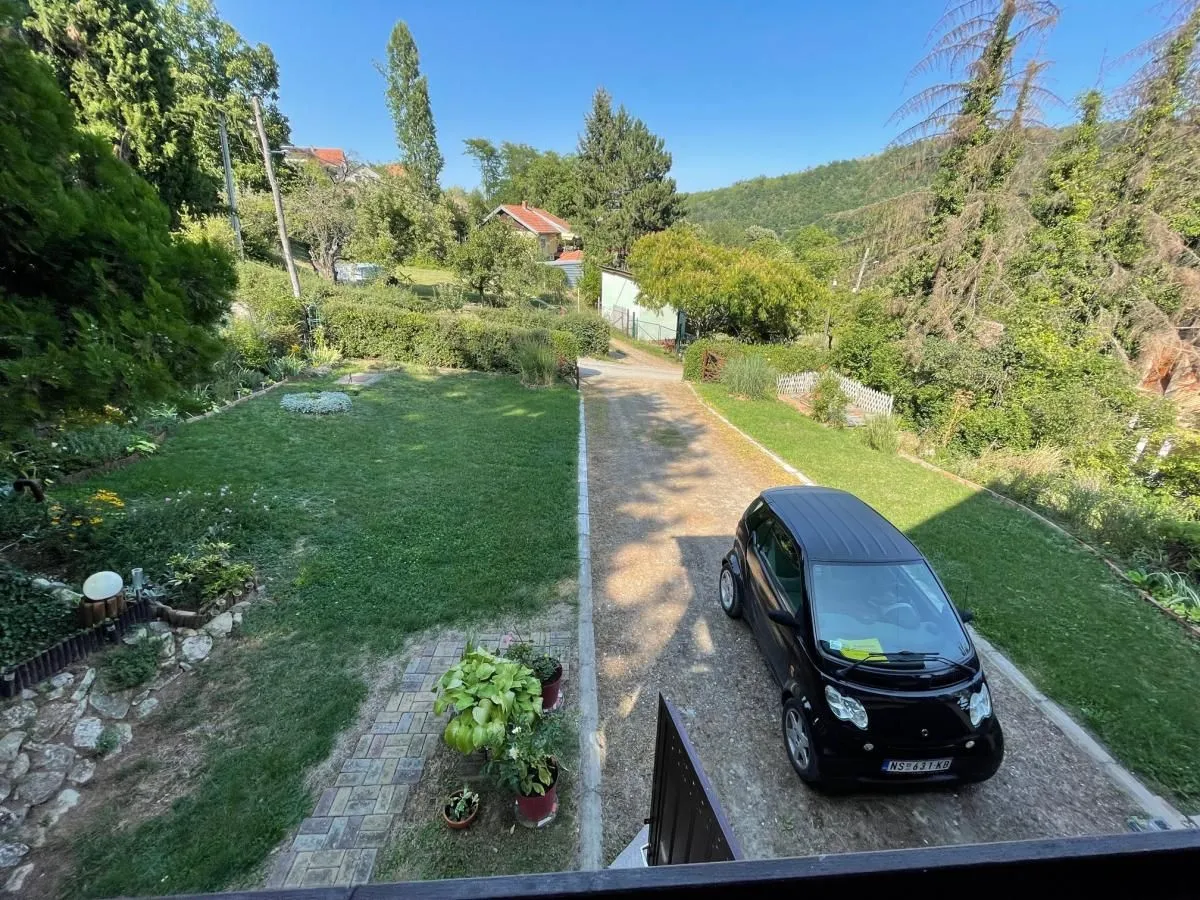 Prodaja, kuća, 172m², Rakovac, Novi Sad Sve Podlokacije