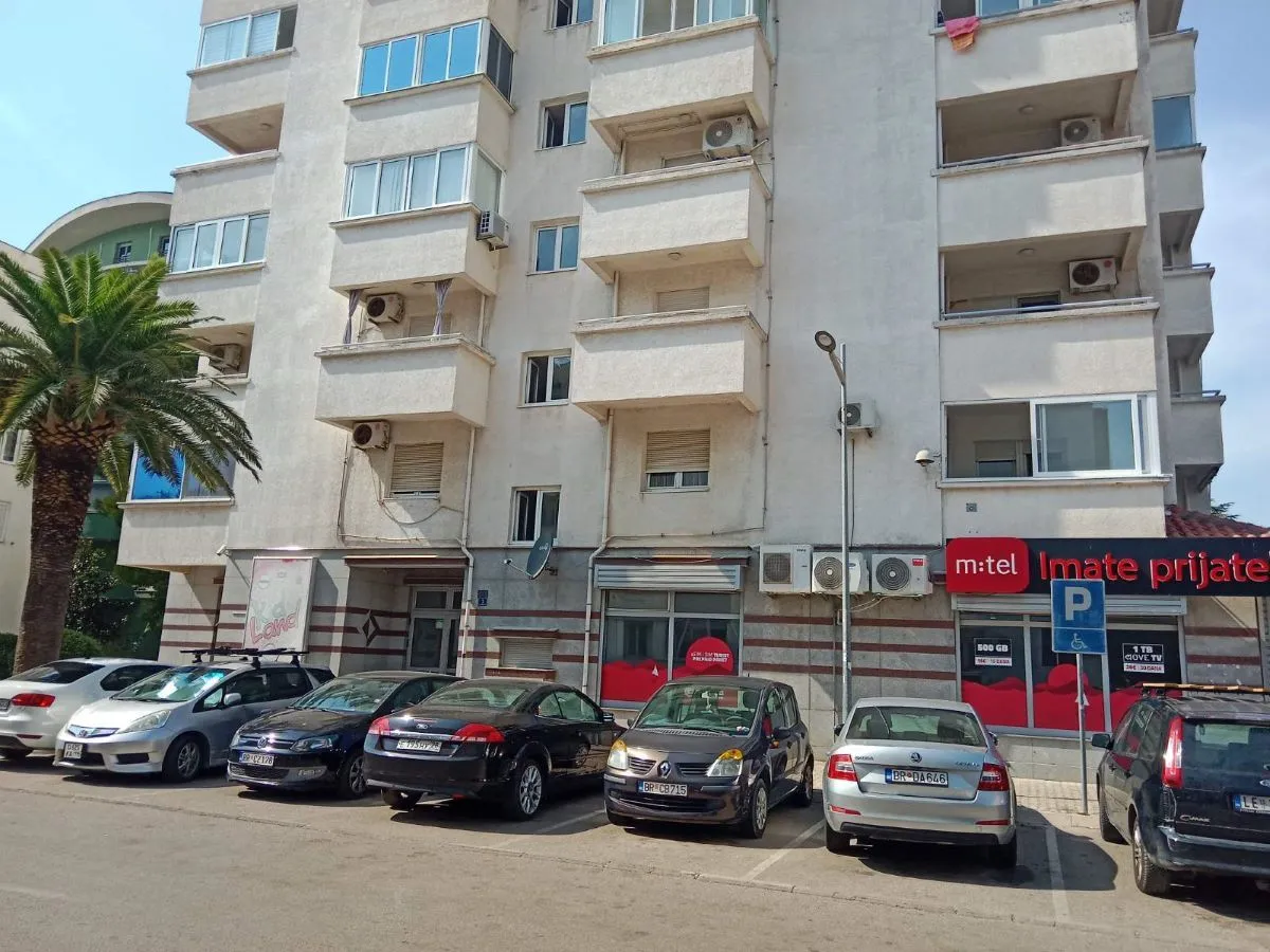 Rent, apartment, 33m², Centar, Bar
