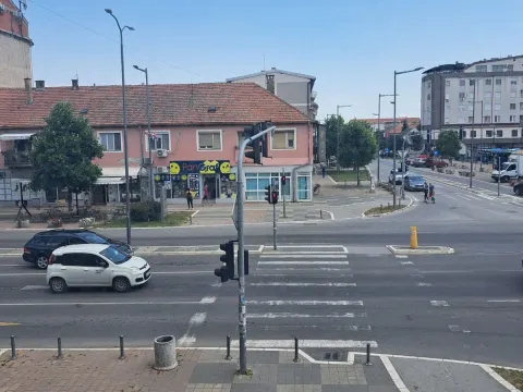 Prodaja, poslovni prostor, 79m², Nova Pazova, Stara Pazova - image 4