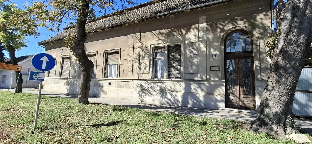 Sale, house, 385m², Centar, Bačka Topola