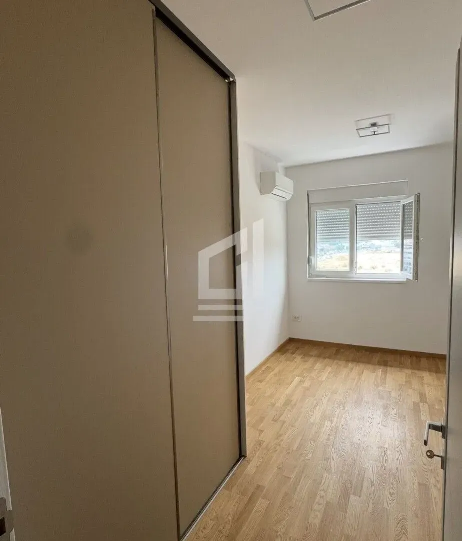 Rent, apartment, 65m², Stari Aerodrom, Podgorica