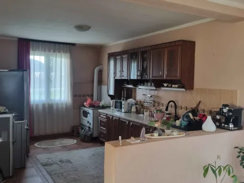 Prodaja, kuća, 190m², Zaljevo, Bar - image 5