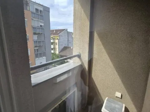 Izdavanje, garsonjera, 25m², Bulevar Evrope, Novi Sad Sve Podlokacije - image 9