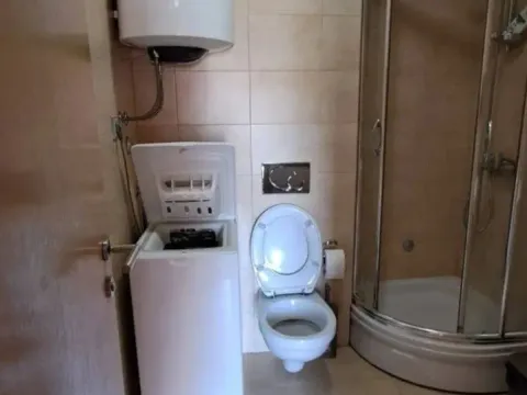 Izdavanje, jednosoban stan, 45m², Stari Aerodrom, Podgorica - image 3