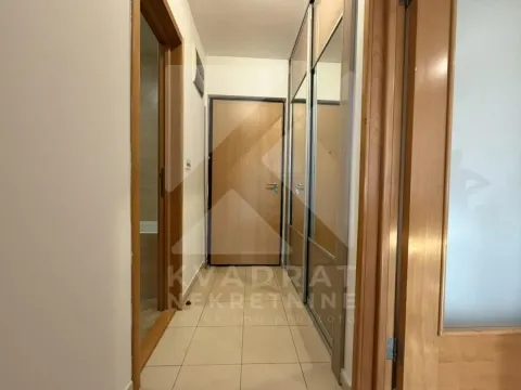 Prodaja, jednosoban stan, 39m², Stari Aerodrom, Podgorica - image 17