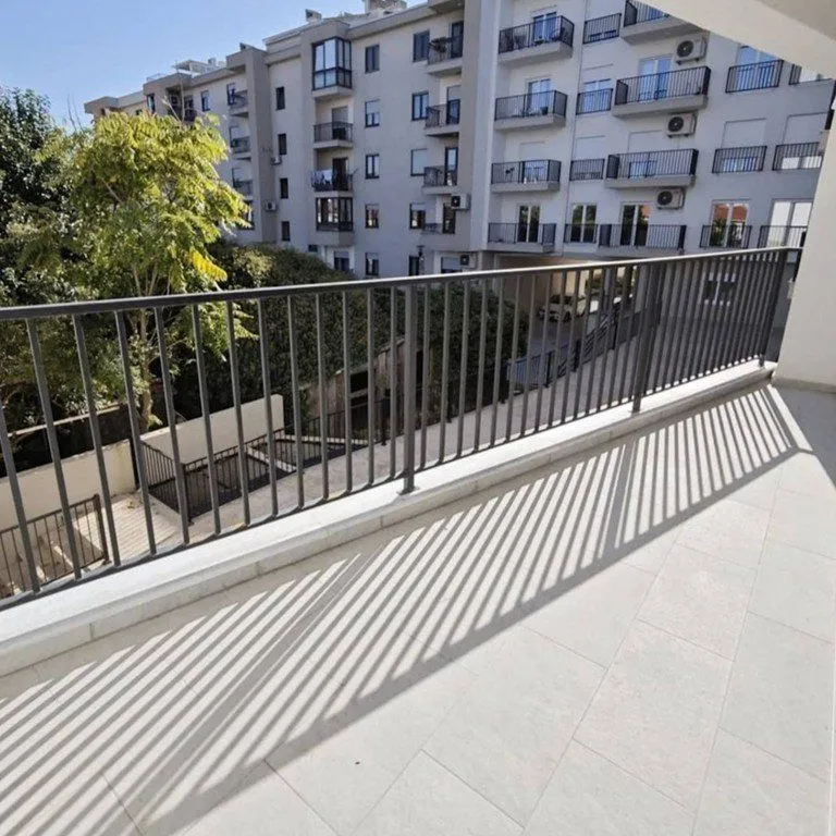Izdavanje, dvosoban stan, 68m², Stara Varoš, Podgorica