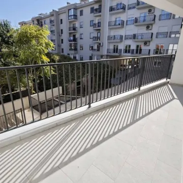 Izdavanje, dvosoban stan, 68m², Stara Varoš, Podgorica - image 10