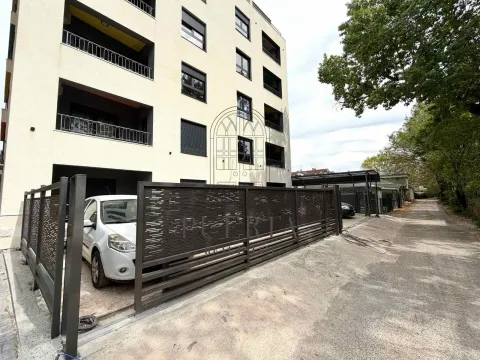 Prodaja, jednosoban stan, 50m², Zagorič, Podgorica - image 16