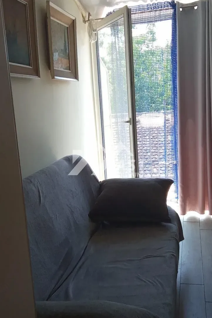 Izdavanje, jednosoban stan, 30m², Centar, Novi Sad