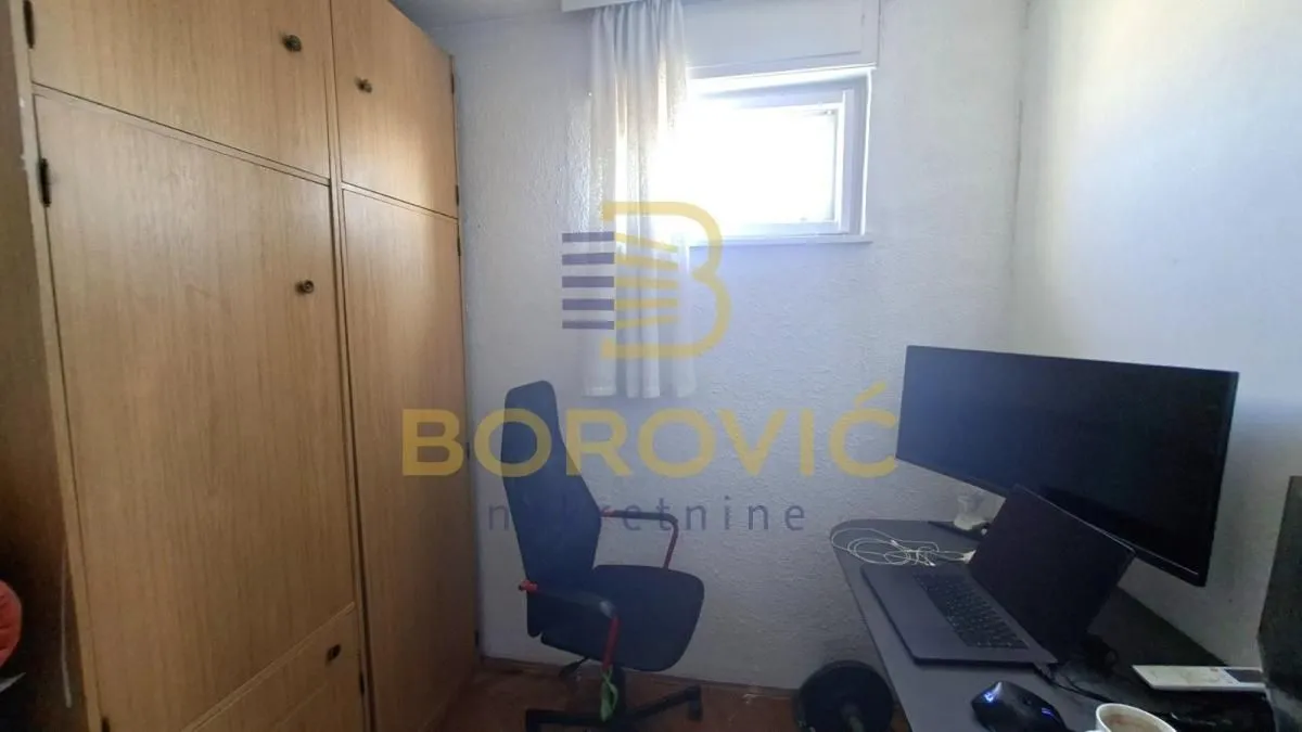 Prodaja, trosoban stan, 77m², Čubura, Beograd