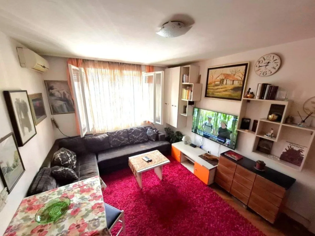 Izdavanje, jednosoban stan, 45m², Preko Morače, Podgorica