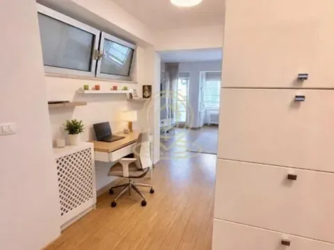 Izdavanje, trosoban stan, 102m², Vračar Hram, Vračar Sve Podlokacije - image 11