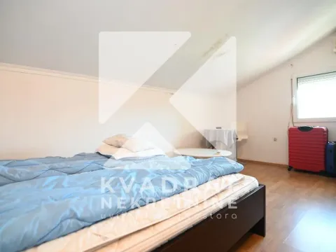 Sale, house, 300m², Zlatica, Podgorica - image 8