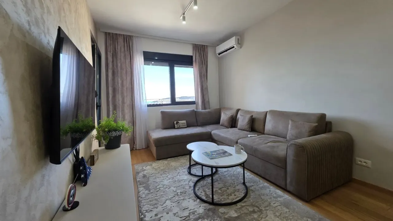Sale, two bedroom apartment, 71m², Bečići, Budva