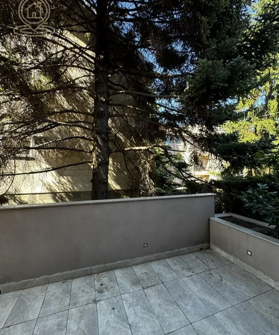 Izdavanje, četvorosoban stan, 110m², Voždovac Sve Podlokacije, Beograd