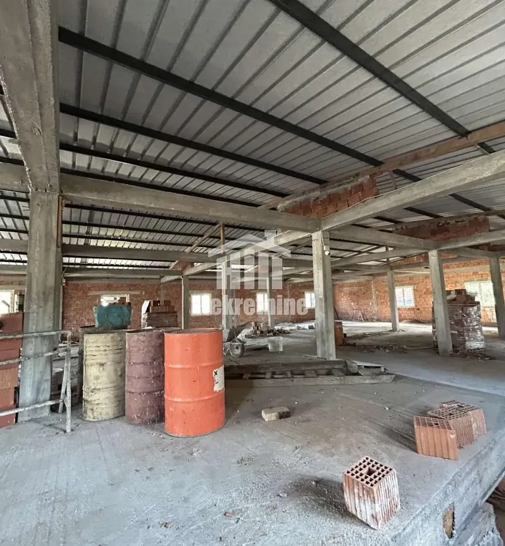 Rent, office space, 700m², Umka, Beograd
