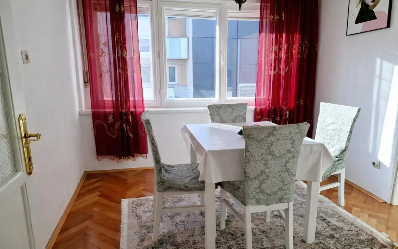 Prodaja, trosoban stan, 73m², Herceg Novi, Crna Gora