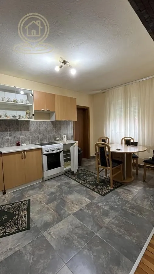 Prodaja, kuća, 240m², Kraljevo, Srbija