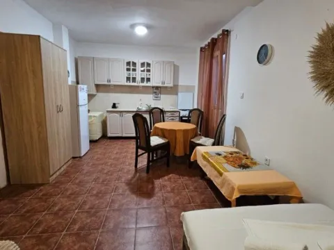 Rent, studio apartment, 35m², Ilino, Bar - image 2